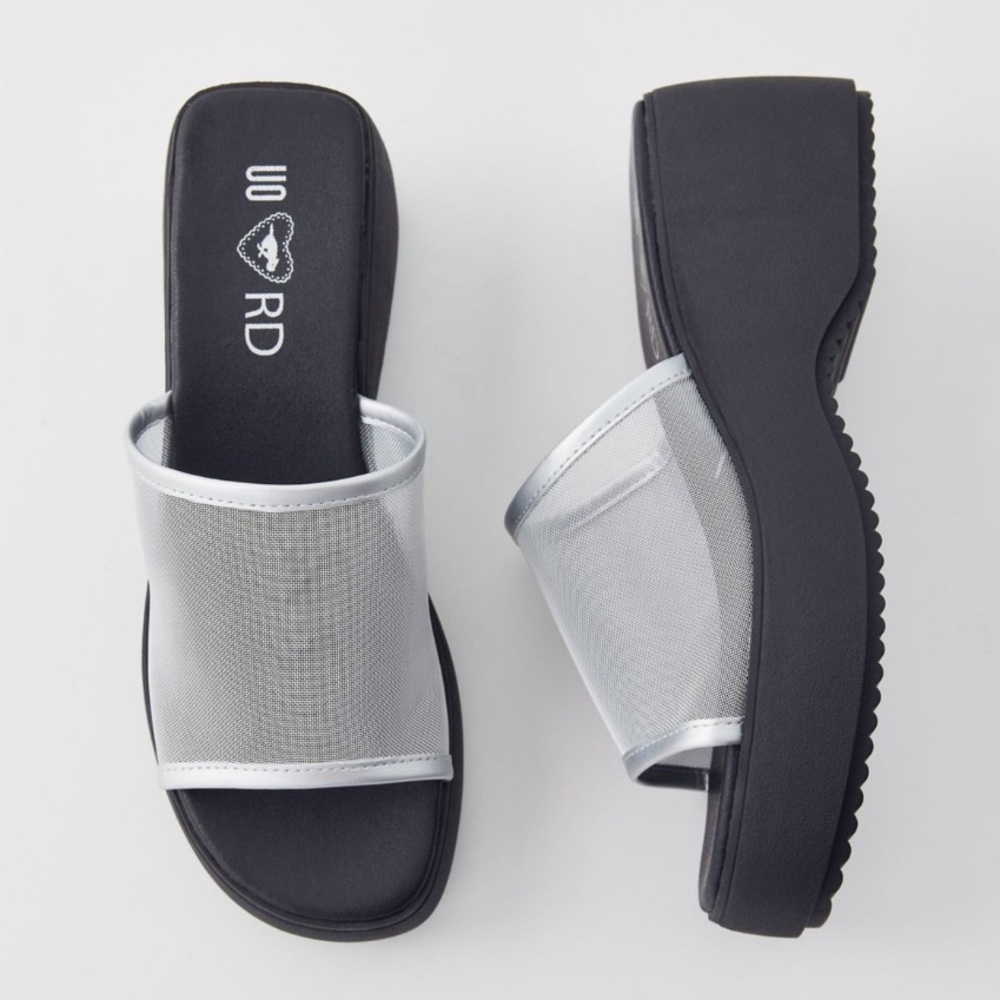 NIB Rocket Dog X UO mesh platform sandals / two tone